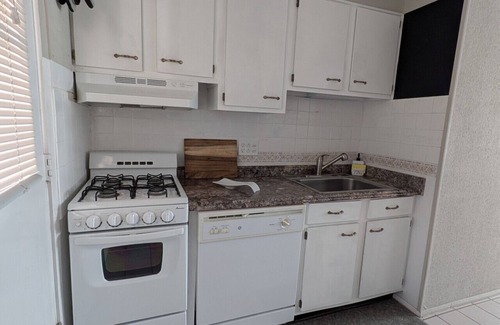 Haven Green Valley East Condominio | Modest Green Valley Villa 55+