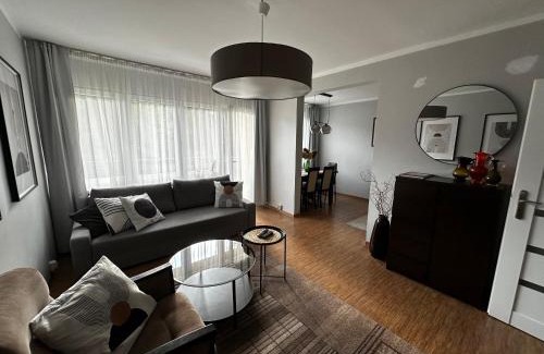 Katowice Apartamento | Modrzewiowa