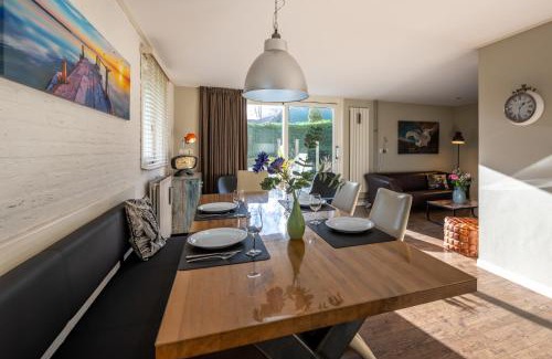 Wolphaartsdijk Casa | Moerellahof, Gezin & Familie vakantiehuis aan het Veersemeer ALLEEN GEZINNEN