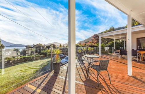 Moetapu Bay Casa | Moetapu Magic - Marlborough Sounds Holiday Home