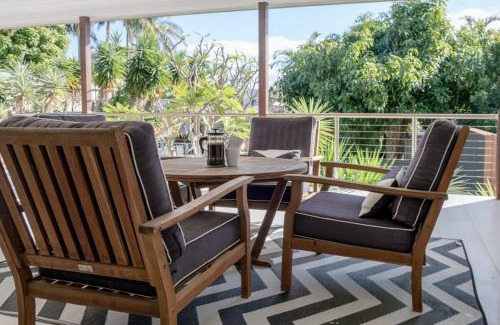 Moffat Beach Casa | Moffat Beach, Large families & friends unite here!