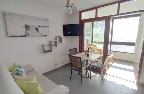 Patalavaca Apartamento | Mogan Arguineguin vista mar primera linea playa by Lightbooking