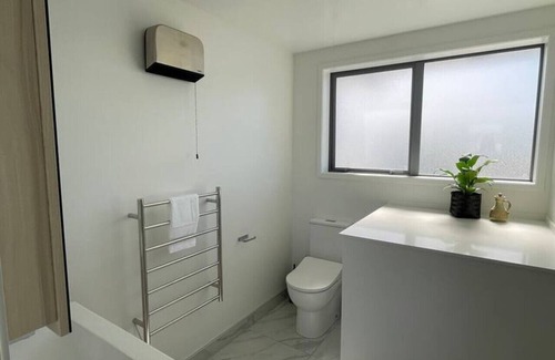 Upper Riccarton Casa | Mohua Lane Urban Paradise