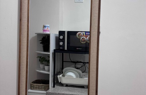 Tuba Condominio | Moldex Baguio Condo - Balcony, Wifi, Netflix, Hot & Cold Shower, 24/7 Security