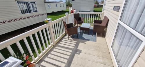 Ingoldmells Complejo | MOLLIES DEN 6 Berth 2 Bedrooms Waterside Leisure Park Ingoldmells