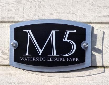 Ingoldmells Complejo | MOLLIES DEN 6 Berth 2 Bedrooms Waterside Leisure Park Ingoldmells