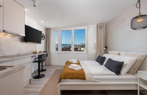 Rijeka Apartamento | Molo Longo - Central Apartments & Rooms