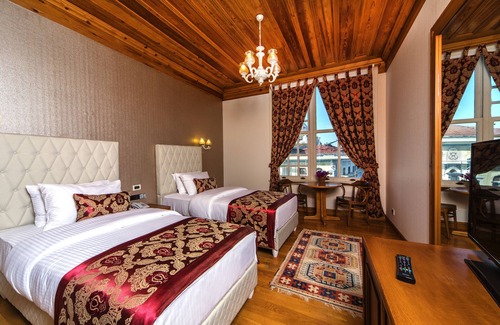 Adalar Hotel | Mom Hotel