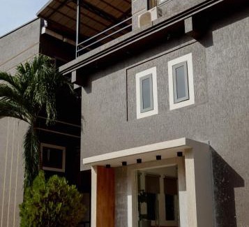 Kumasi Hotel | Momo's Guest House