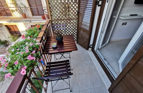 Corfu Town Apartamento | Mon Repo Nest - located in Garitsa bay which is on of the best-rated locations in Corfu Town