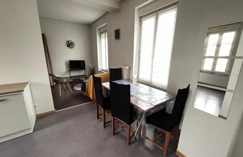 Saint-Julien-les-Metz Apartamento | Mon Spacieux Studio Parking Un-Séjour-à-Part