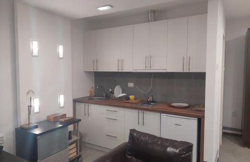 Zrenjanin Apartamento | Mona Liza