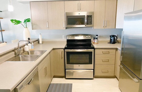 Long Point Condominio | Monarch Beach House | Modern beachfront 2 bedroom condo in Long Point