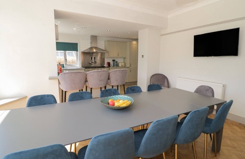 Amlwch Cabaña | MONARFON, pet friendly, country holiday cottage in Amlwch