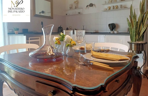 Spoleto Apartamento | Monastero del Palazzo Casa Vacanze, apartment with panoramic terrace