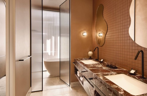 Burleigh Heads Hotel | Mondrian Gold Coast