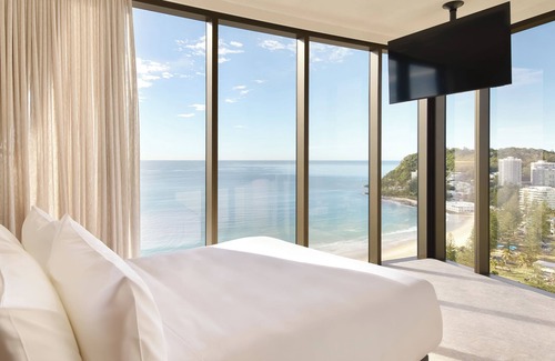 Burleigh Heads Hotel | Mondrian Gold Coast
