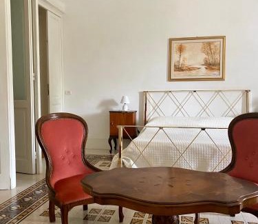 Murat Town Cama Y Desayuno | Monfort Club B&B