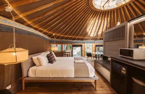 Warburton Otro | Mongolian Crafted Yurt with Private Spa and Spectacular Views