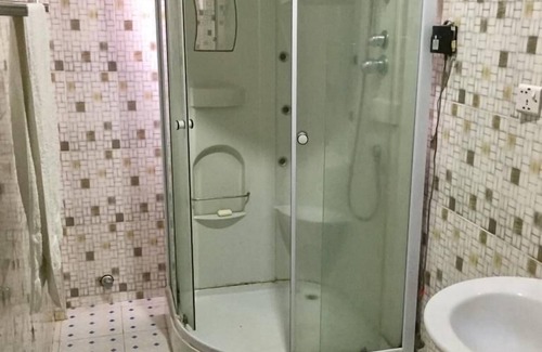 Obuasi Hotel | Monipee Hotel