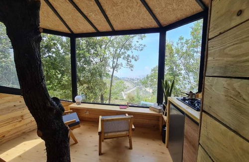 Kfardebian Casa | MONKEY MANSION - Luxurious treehouse with outdoor hot tub