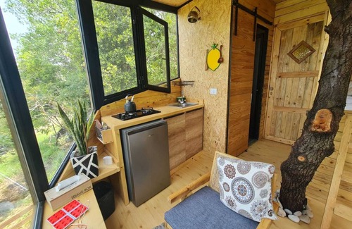 Kfardebian Casa | MONKEY MANSION - Luxurious treehouse with outdoor hot tub