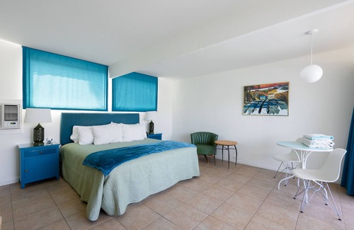 Desert Park Estates Hotel | Monkey Tree Hotel 14 by AvantStay | Stylish Hotel in Palm Springs w/ Pool!