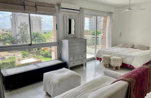 San Nicolas de los Arroyos Apartamento | Monoambiente luminoso céntrico con cochera