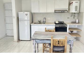 San Nicolas de los Arroyos Apartamento | Monoambiente luminoso céntrico con cochera