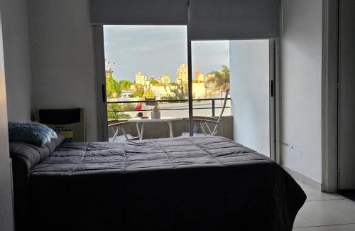 La Plata Apartamento | Monoambiente con Cochera Cubierta a 300m del Hospital Español y 15 cuadras del Estadio Único