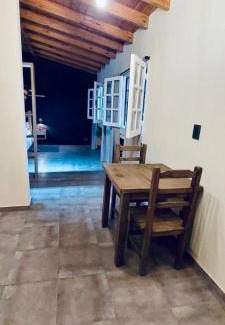 Mendoza City Center Apartamento | Monoambiente Luminoso con Pileta y asador