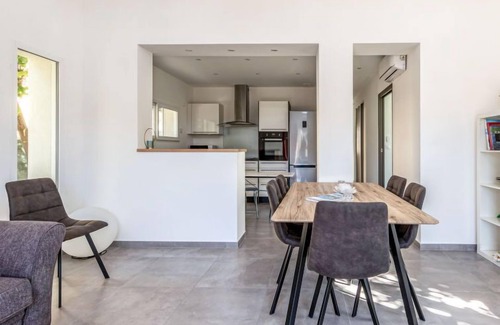 Le Mourillon Casa | Mont des oiseaux by Interhome