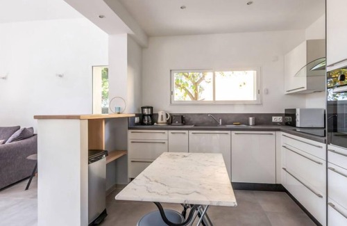 Le Mourillon Casa | Mont des oiseaux by Interhome