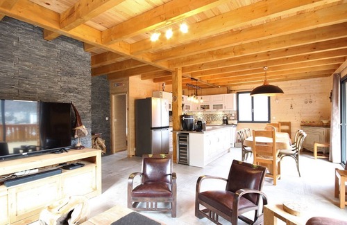Mont-Dore Chalet De Esquí | Mont-Dore: Espléndido Chalet 5 Habitaciones con Terraza, Garaje Doble y WiFi