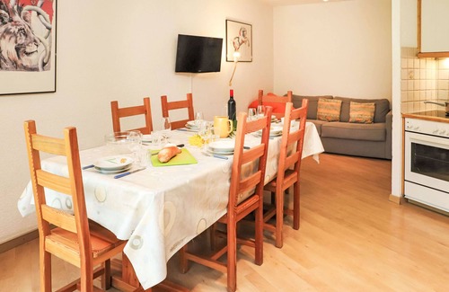Noveli Apartamento | Mont-Fort 51 by Interhome