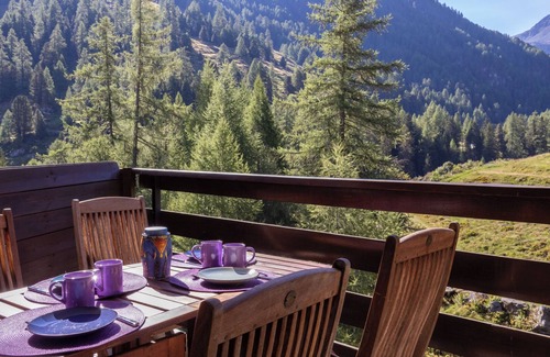 Noveli Apartamento | Mont-Fort 70 by Interhome