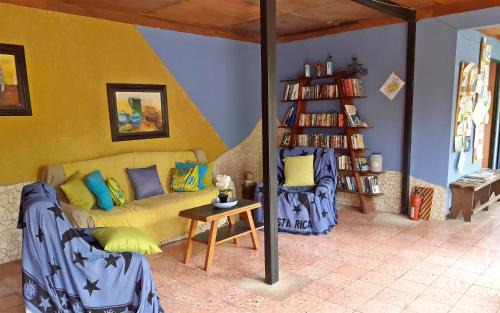 Orosi Casa | Montaña Linda Guest House Orosi