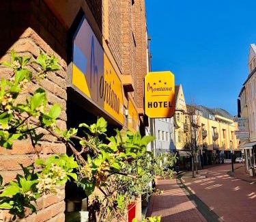 Troisdorf Hotel | Montana Hotel Köln-Bonn Airport