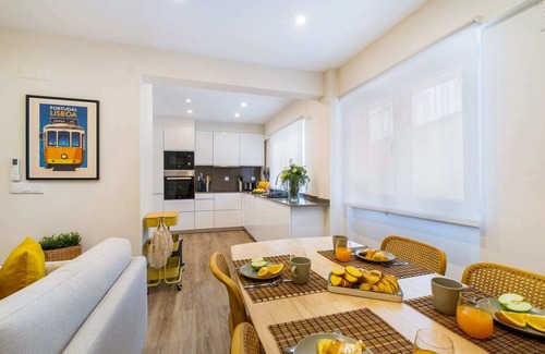 Caravelas Apartamento | Monte Estoril Seabreeze by Portugal Portfolio