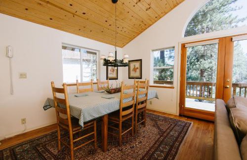 Lake Forest Casa | Monte Mar on North Shore - 4 BR in Quiet Neighborhood, Wood Fireplace, Near Palisades Resort