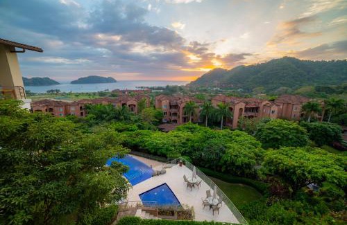 Jaco Apartamento | Montecielo 4A 3 bdrs ocean view in Los Suenos