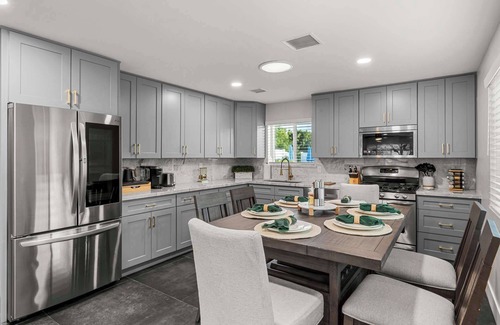 Arcadia Lite Casa | Montecito Luxe: 3-Villa Retreat w/ Pool Courtyard