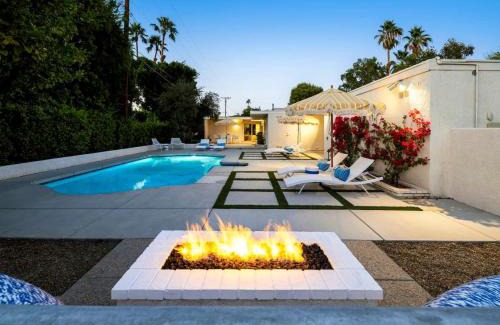 Palm Springs Casa | Monterey Manor Interior Designed Home Plus Pool