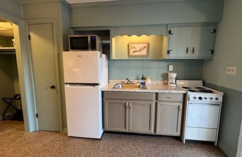 Biltmore Beach Hotel | Monterey Motel - Guest Room 3 at Beach Access 8. Newly Remodeled. Large Pool
