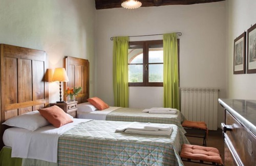 Sovicille Otro | Montestigliano, una auténtica casa de campo en el corazón de la Toscana, es un oasis de paz y belleza que ofrece a sus huéspedes residencias refinadas y una vista encantadora