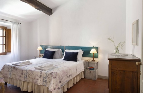 Sovicille Otro | Montestigliano, una auténtica casa de campo en el corazón de la Toscana, es un oasis de paz y belleza que ofrece a sus huéspedes residencias refinadas y una vista encantadora
