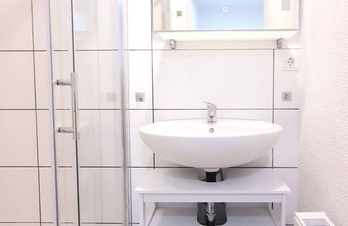 Aschersleben Apartamento | ★ Monteur-Apartment up to 2 pers. ✔Terrace✔Grill✔Wifi✔NETFLIX