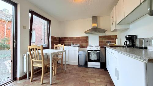 Itzehoe Apartamento | Monteurhaus in Itzehoe ruhige Lage, Küche & Parkplatz inklusive