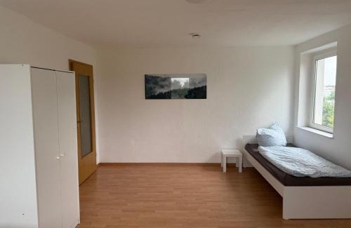 Oberdorla Apartamento | Monteurzimmer und Ferienwohnung bei Leuna, Halle, Leipzig