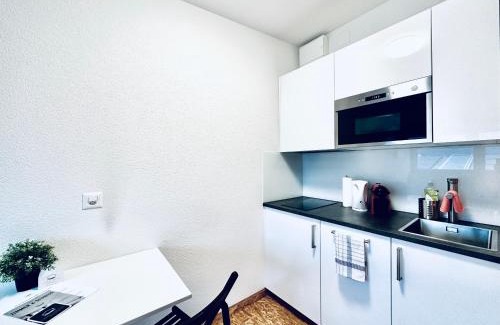 Deitingen Apartamento | Monteurzimmer - Worker's accommodation - ZIMMERzuVERMIETEN in Deitingen Industriestrasse